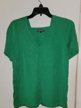 Tommy Bahama Emerald Green V-Neck Short Sleeve Blouse